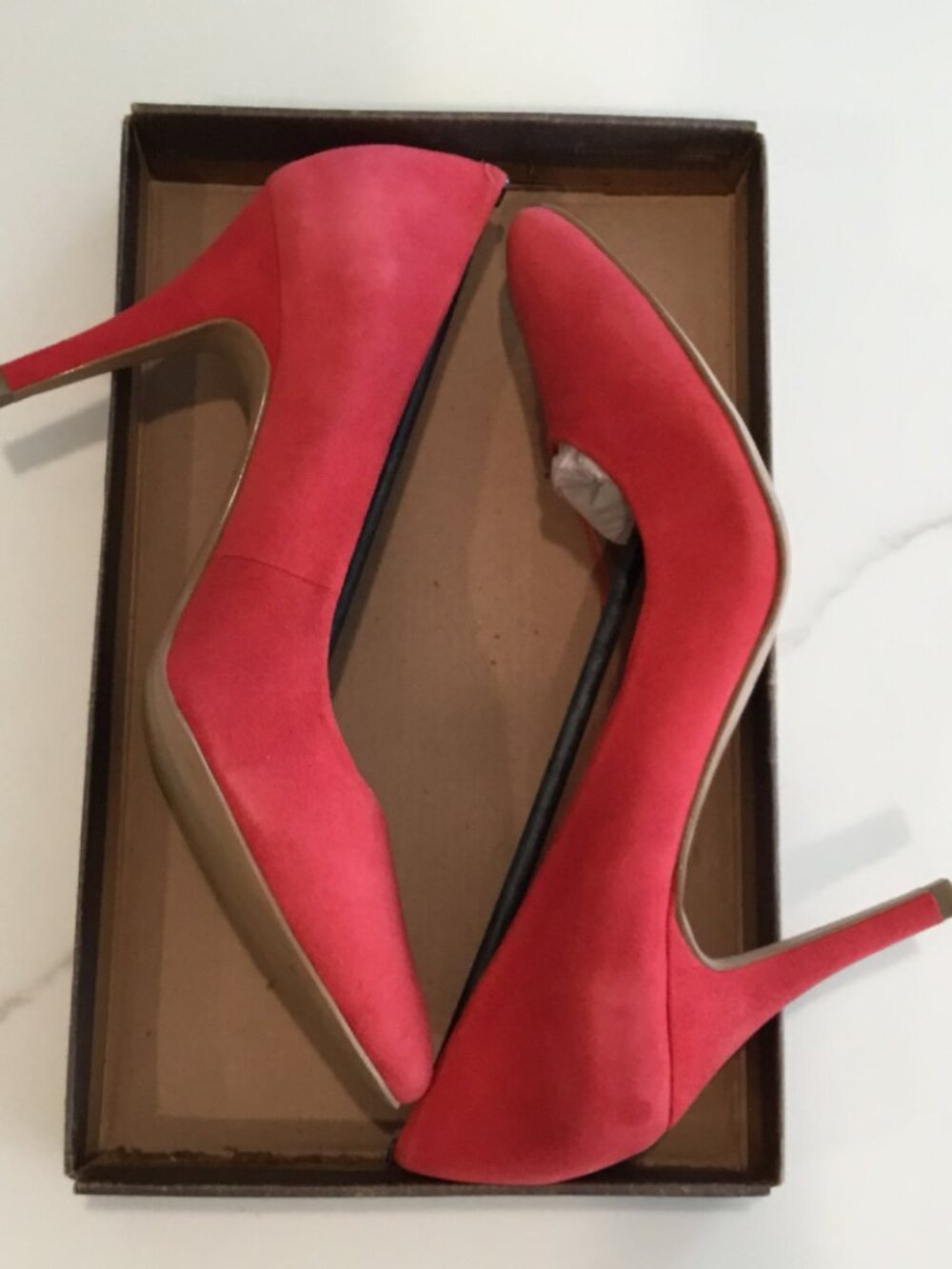 ✨ Corso Como Scarlet Red Suede Heels Sz 10 ✨ - Picture 3 of 12